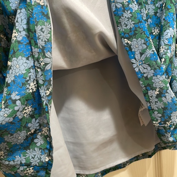 Blue flower blouse - Picture 4 of 5